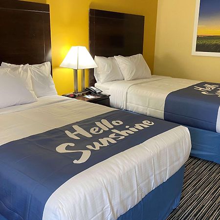 Days Inn By Wyndham Atlanta/Southlake/Morrow Bagian luar foto