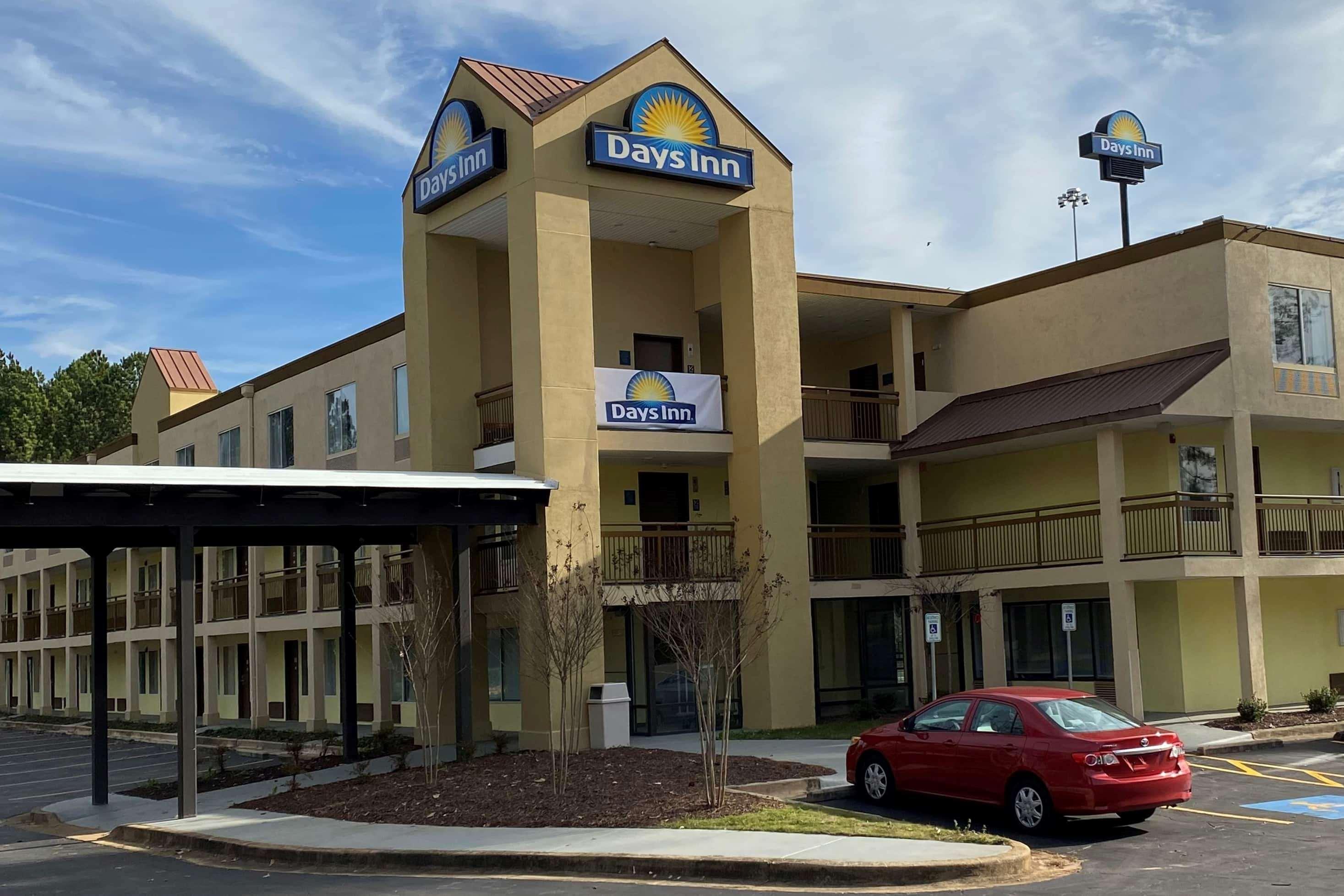Days Inn By Wyndham Atlanta/Southlake/Morrow Bagian luar foto